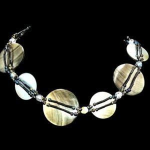 Women's Seashell Necklace Black Lip Shell Beaded Crystal Accent Chain